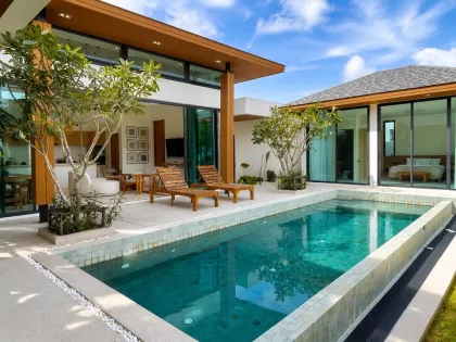 บ้านวิลล่าสระว่ายน้ำส่วนตัวใหม่เอี่ยมให้เช่าในป่าคลอก, ถลาง