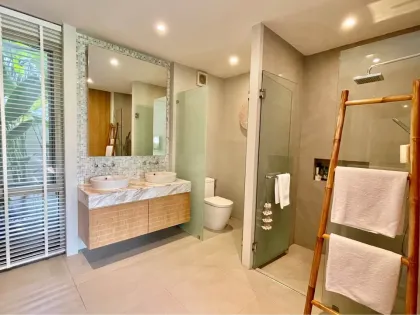 Villa 3 Chambres avec Piscine Privée en Location à Cherng Talay