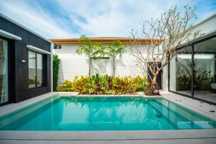 Villa moderna de 3 habitaciones con piscina en Koh Kaew