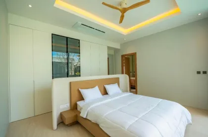 Villa moderna de 3 habitaciones con piscina en Koh Kaew