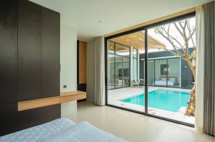 Villa moderna de 3 habitaciones con piscina en Koh Kaew