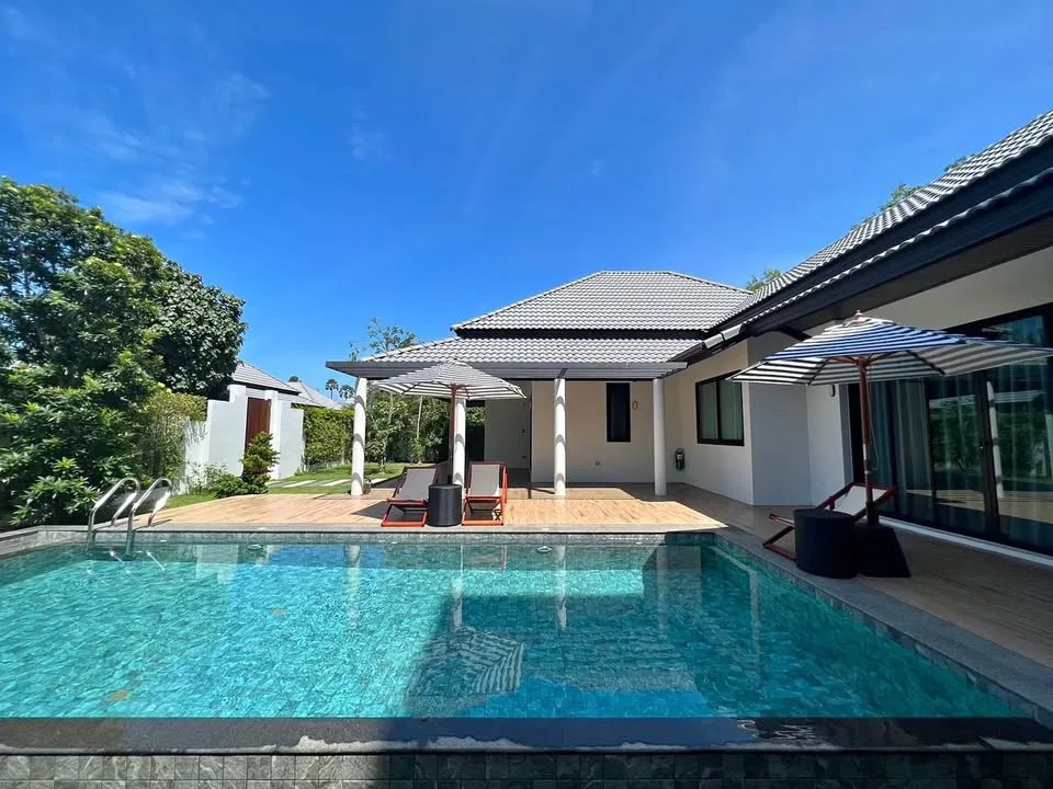 Private 3-Bedroom Villa Near Bangtao Beach for Rent
