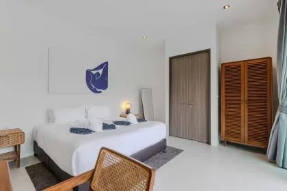 Private 3-Bedroom Villa Near Bangtao Beach for Rent