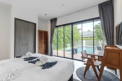 Private 3-Bedroom Villa Near Bangtao Beach for Rent