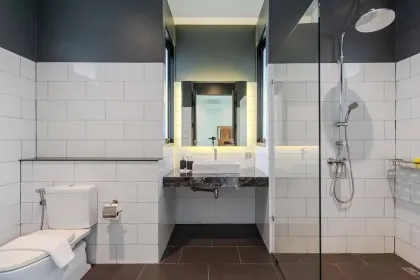 Private 3-Bedroom Villa Near Bangtao Beach for Rent