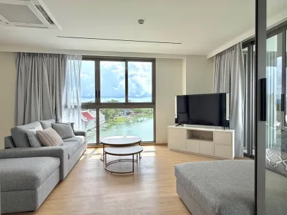 อพาร์ตเมนต์ 2 ห้องนอน 2 ห้องน้ำ ที่ทันสมัยที่ The Aqua Condo บางเทา