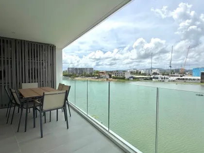 อพาร์ตเมนต์ 2 ห้องนอน 2 ห้องน้ำ ที่ทันสมัยที่ The Aqua Condo บางเทา