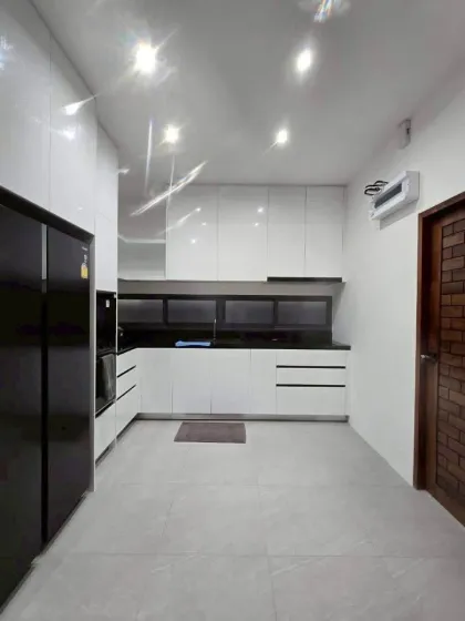วิลล่า 3 ห้องนอนให้เช่าในวชิ, ภูเก็ต พร้อมสวน