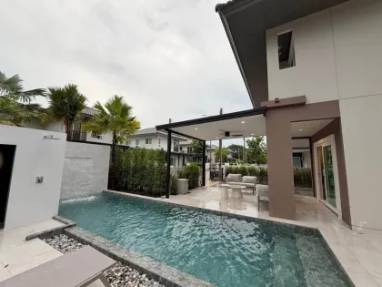 Villa de 4 habitaciones con piscina en Saransiri Retreat, Kohkaew, Phuket
