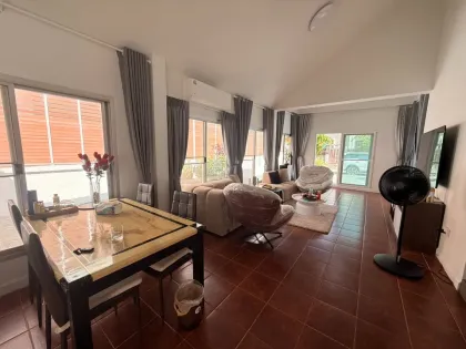 Villa mit Privatpool zur Miete in Land & House Chalong