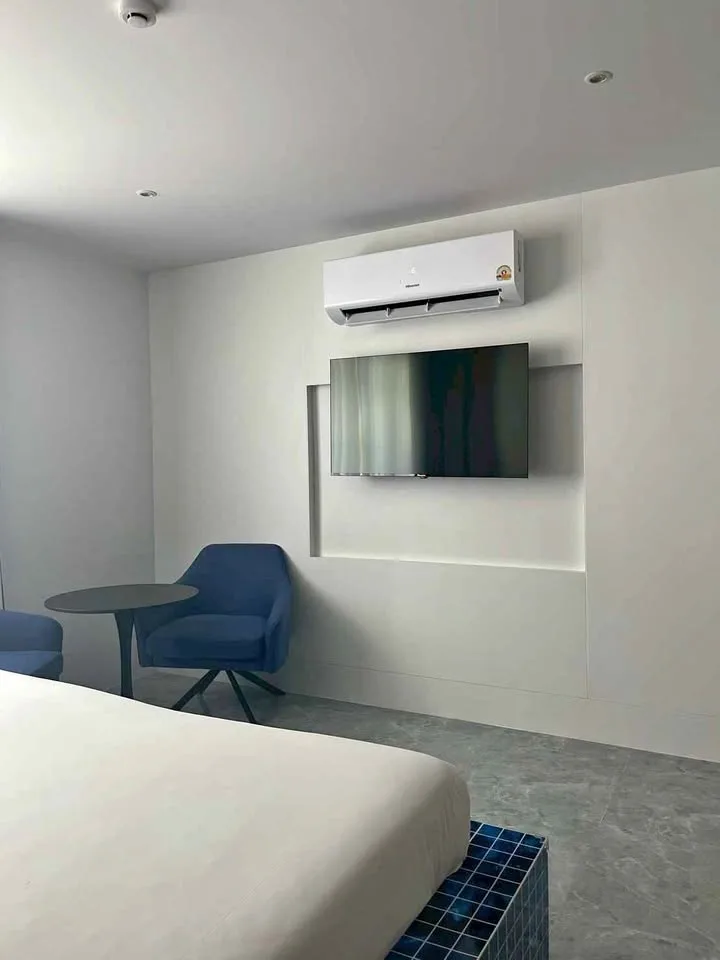 Modernes 1-Zimmer-Apartment zur Miete in Nai Harn, Phuket