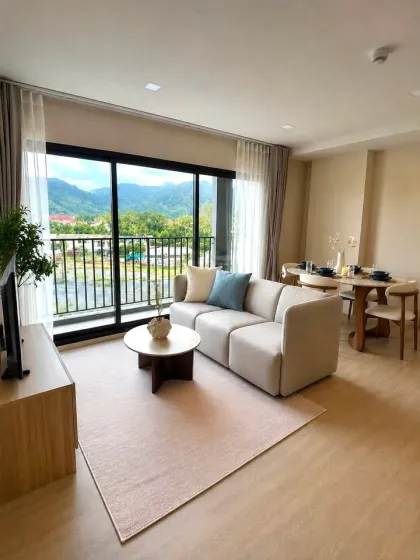 Moderne 2-Zimmer-Wohnung im The Base Cherngtalay zur Miete