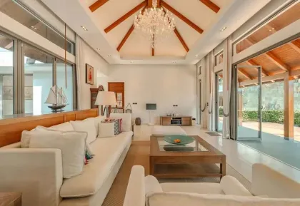 Роскошная вилла с 4 спальнями и бассейном в Anchan Grand Residences, Таланг