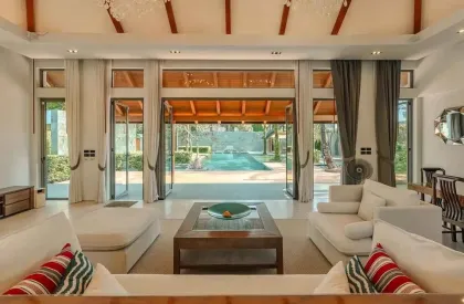 Роскошная вилла с 4 спальнями и бассейном в Anchan Grand Residences, Таланг