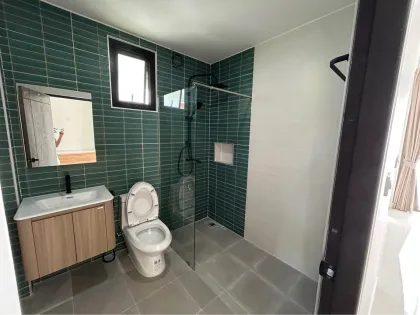 Casa semi amueblada nueva de 2 habitaciones con jardín en Rawai