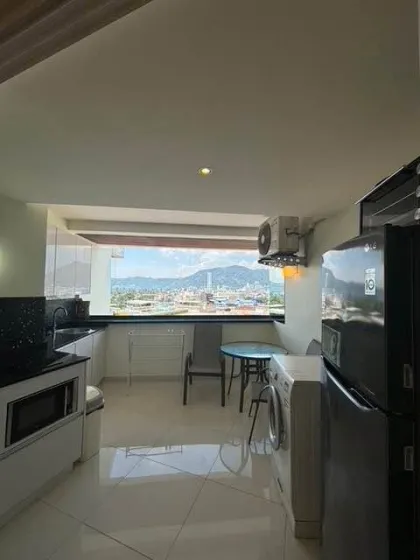 Geräumige 1-Zimmer-Wohnung im Phuket Palace Condominium