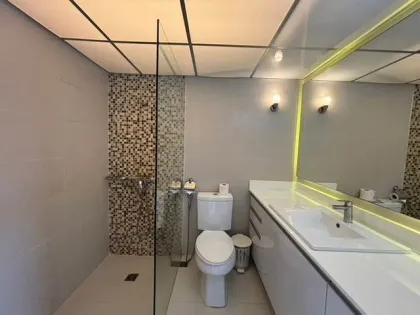 Geräumige 1-Zimmer-Wohnung im Phuket Palace Condominium