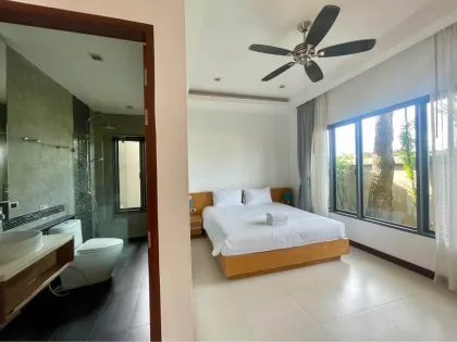 Ruhige 3-Zi.-Villa mit Bergblick in Cherng Talay