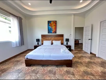 4-Schlafzimmer Poolvilla in Rawai mit Meerblick zu vermieten