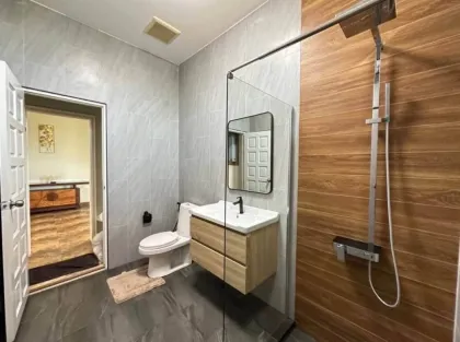 4-Schlafzimmer Poolvilla in Rawai mit Meerblick zu vermieten
