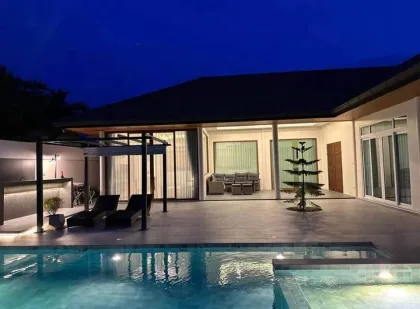 4-Schlafzimmer Poolvilla in Rawai mit Meerblick zu vermieten