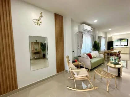 Moderne 3-Schlafzimmer-Poolvilla zur Miete in Rawai