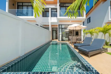 Villa privée 3 chambres avec piscine à Kamala - Goldena Twin