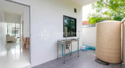 Maison jumelée moderne 2 chambres à louer à Koh Kaew