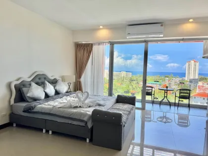 Schicke 1-Zimmer-Wohnung mit Meerblick am Karon Beach