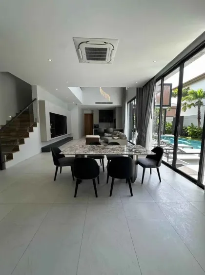 Luxuriöse 6-Schlafzimmer-Poolvilla zur Miete in Mouana Grande, Koh Kaew