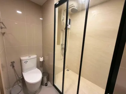 Moderne 1-Zimmer-Wohnung im THE BASE Rise von Sansiri