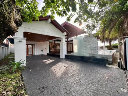 Poolvilla mit 4 Schlafzimmern zur Miete in Koh Kaew