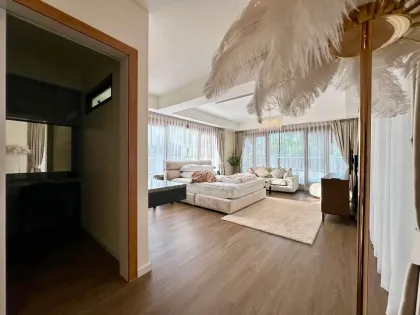 Poolvilla mit 4 Schlafzimmern zur Miete in Koh Kaew