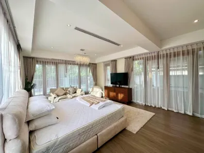 Poolvilla mit 4 Schlafzimmern zur Miete in Koh Kaew