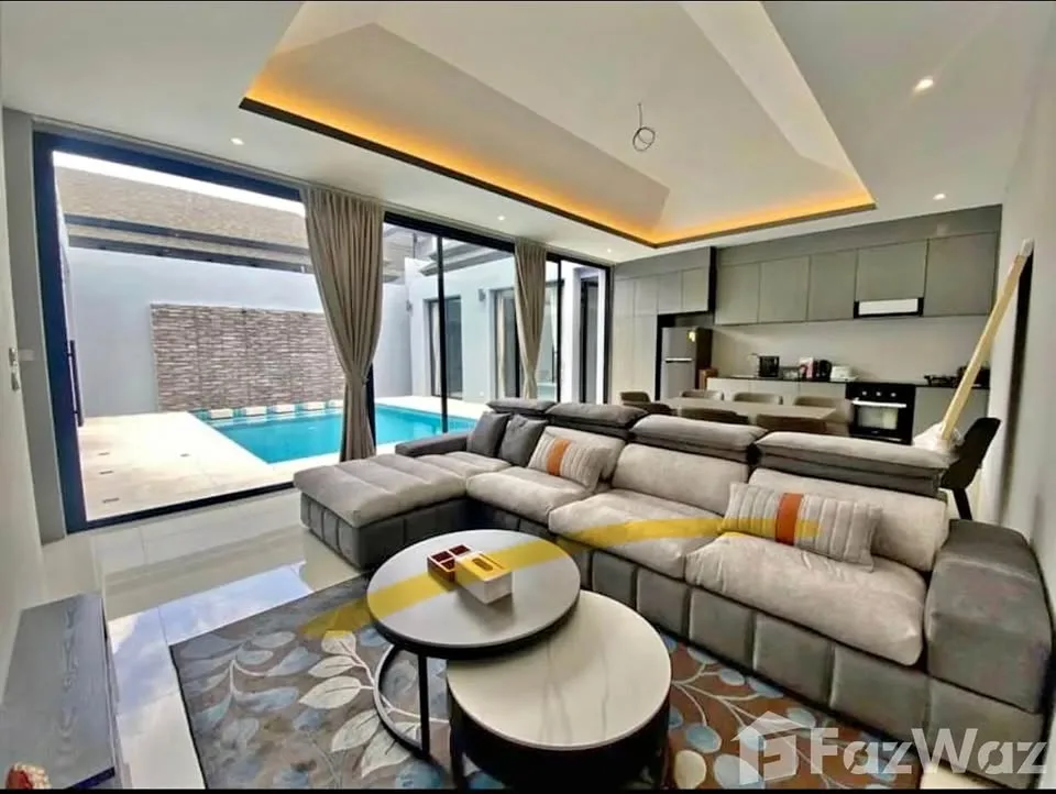 Privatvilla mit 3 Schlafzimmern nahe Rawai Strand zu vermieten
