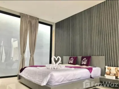 Privatvilla mit 3 Schlafzimmern nahe Rawai Strand zu vermieten