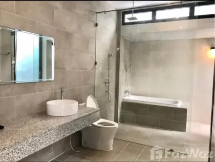 Privatvilla mit 3 Schlafzimmern nahe Rawai Strand zu vermieten
