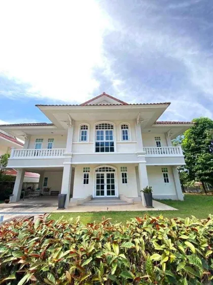 Geräumige 3-Zimmer-Villa mit 3 Bädern zur Miete in The Heritage Krathu
