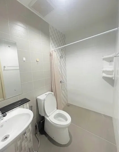 Villa 3 Chambres 2 Salles de Bain à Louer Près de la Plage Nai Yang