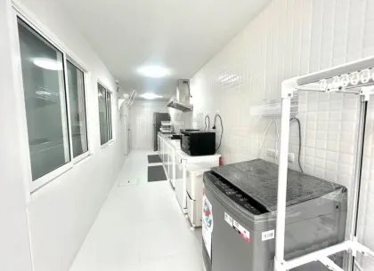 Villa 3 Chambres 2 Salles de Bain à Louer Près de la Plage Nai Yang