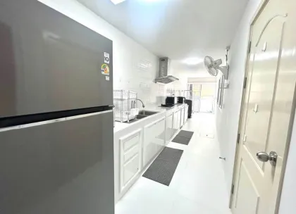 Villa 3 Chambres 2 Salles de Bain à Louer Près de la Plage Nai Yang