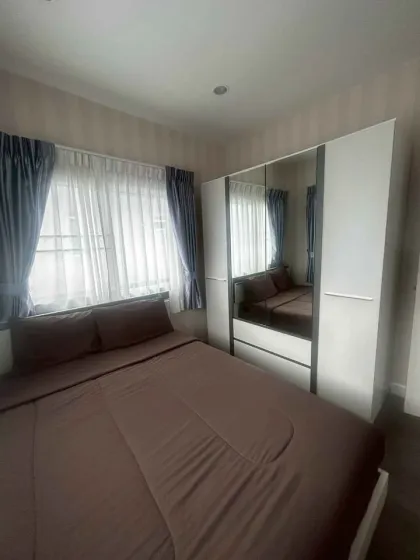 4 Schlafzimmer, 3 Bäder voll möblierte Villa in Saransiri gegenüber BISP