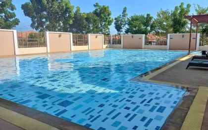 Spacious 3-Bedroom Villa with Large Private Garden