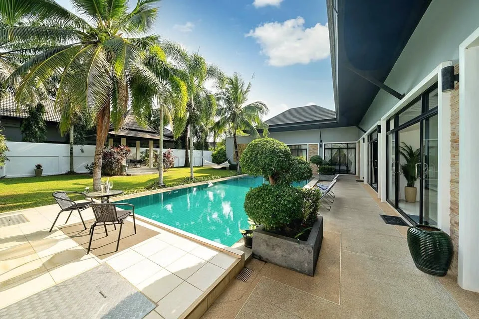 Exklusive Luxusvilla mit 4 Schlafzimmern und Pool in Pasak, Cherngtalay