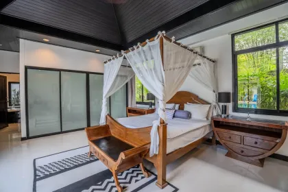 Exklusive Luxusvilla mit 4 Schlafzimmern und Pool in Pasak, Cherngtalay