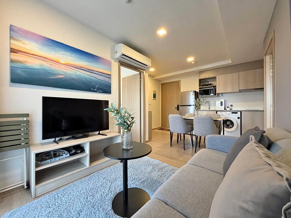 Modern 2-Bed 2-Bath Apartment at The Base Bukit for Rent