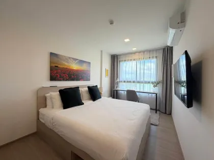Modern 2-Bed 2-Bath Apartment at The Base Bukit for Rent