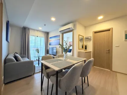 Modern 2-Bed 2-Bath Apartment at The Base Bukit for Rent