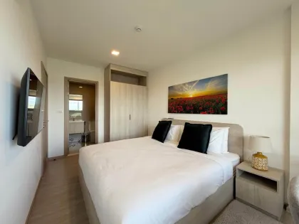 Modern 2-Bed 2-Bath Apartment at The Base Bukit for Rent