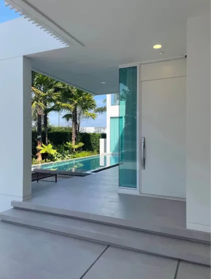 4-Bedroom Modern Minimalist Pool Villa for Rent in Cherng Talay